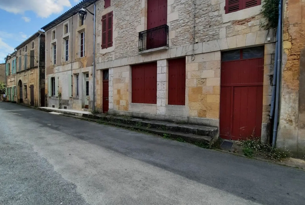 Maison de village à Lacapelle-Biron avec jardin 