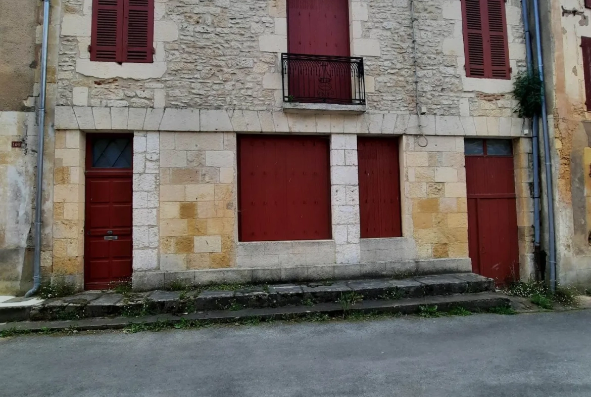 Maison de village à Lacapelle-Biron avec jardin 