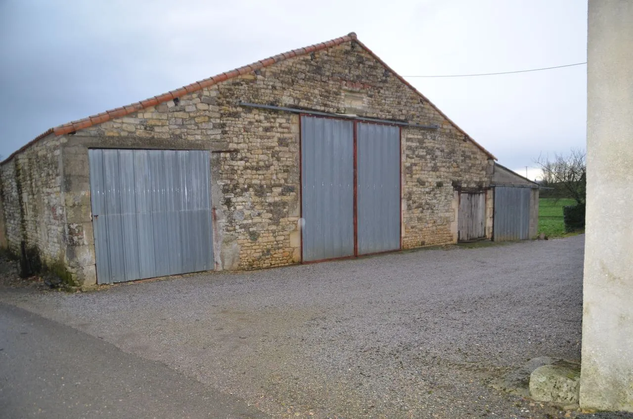 Très beaux volumes pour ce corps de ferme 