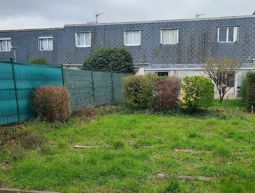 Maison de ville 86m2 à Saint Nazaire avec jardin 