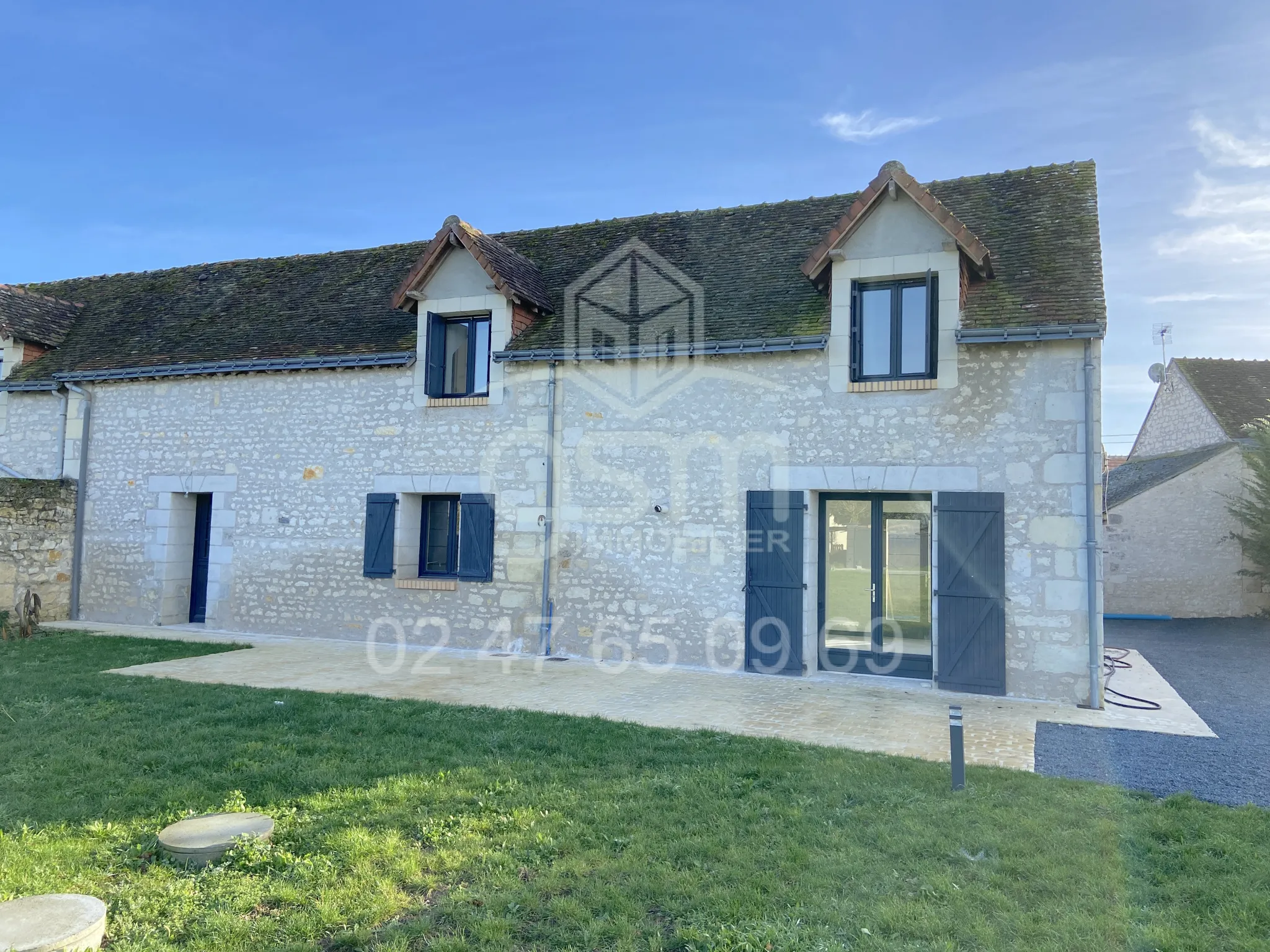 Longère restaurée avec goût au coeur d'un hameau 