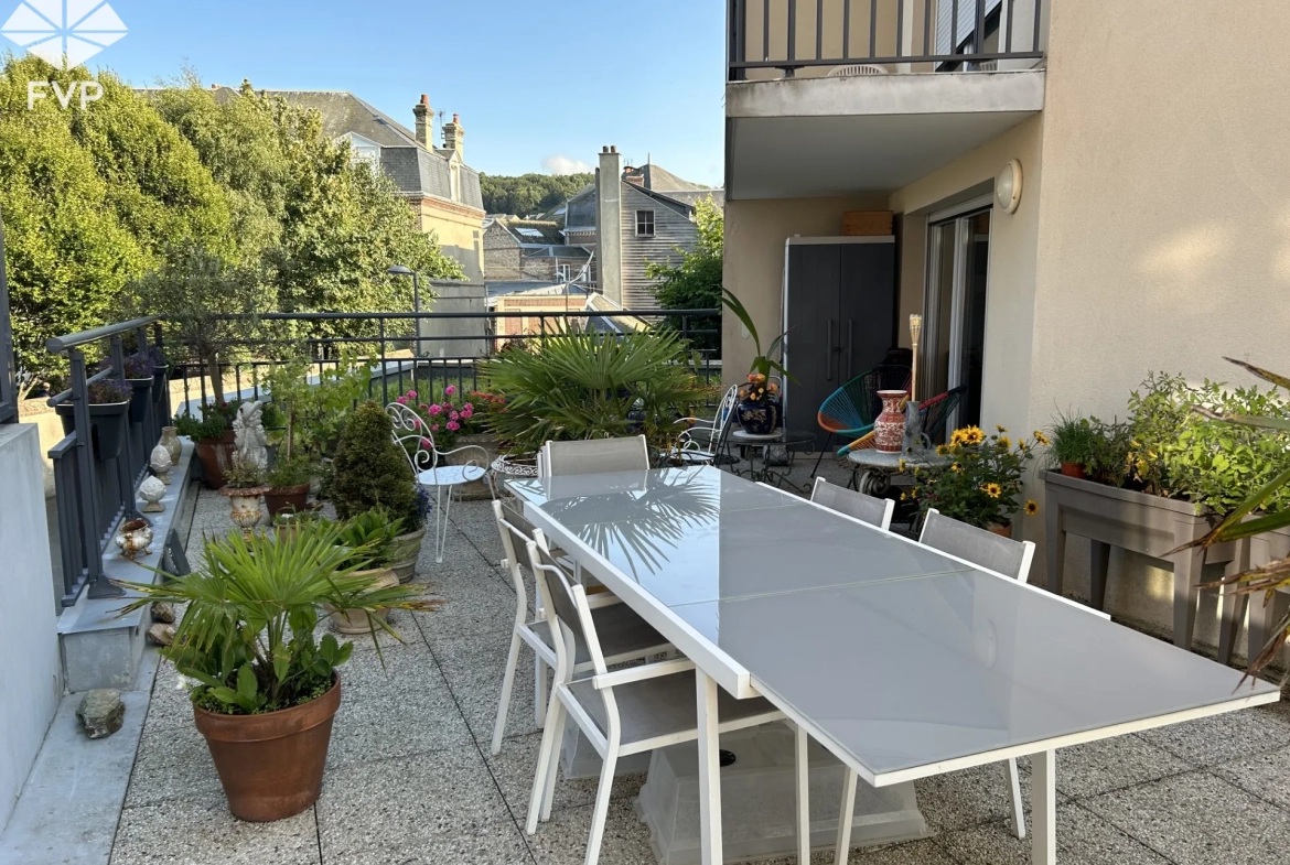 Appartement T4 de standing à Fecamp avec terrasse et balcon 