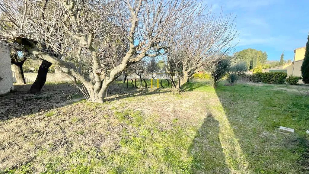 Terrain à bâtir hors lotissement de plus de 400m2 à Velleron 