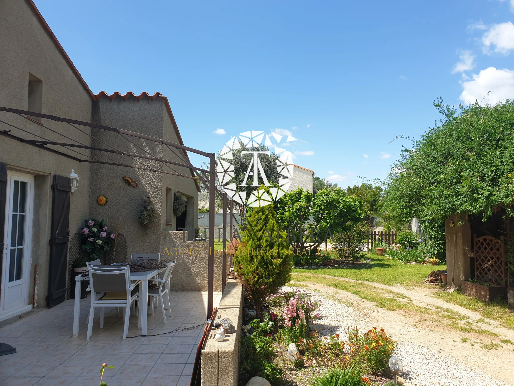 Maison Centre village avec jardin à Palau del vidre (66690) 