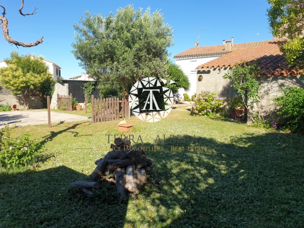 Maison Centre village avec jardin à Palau del vidre (66690)