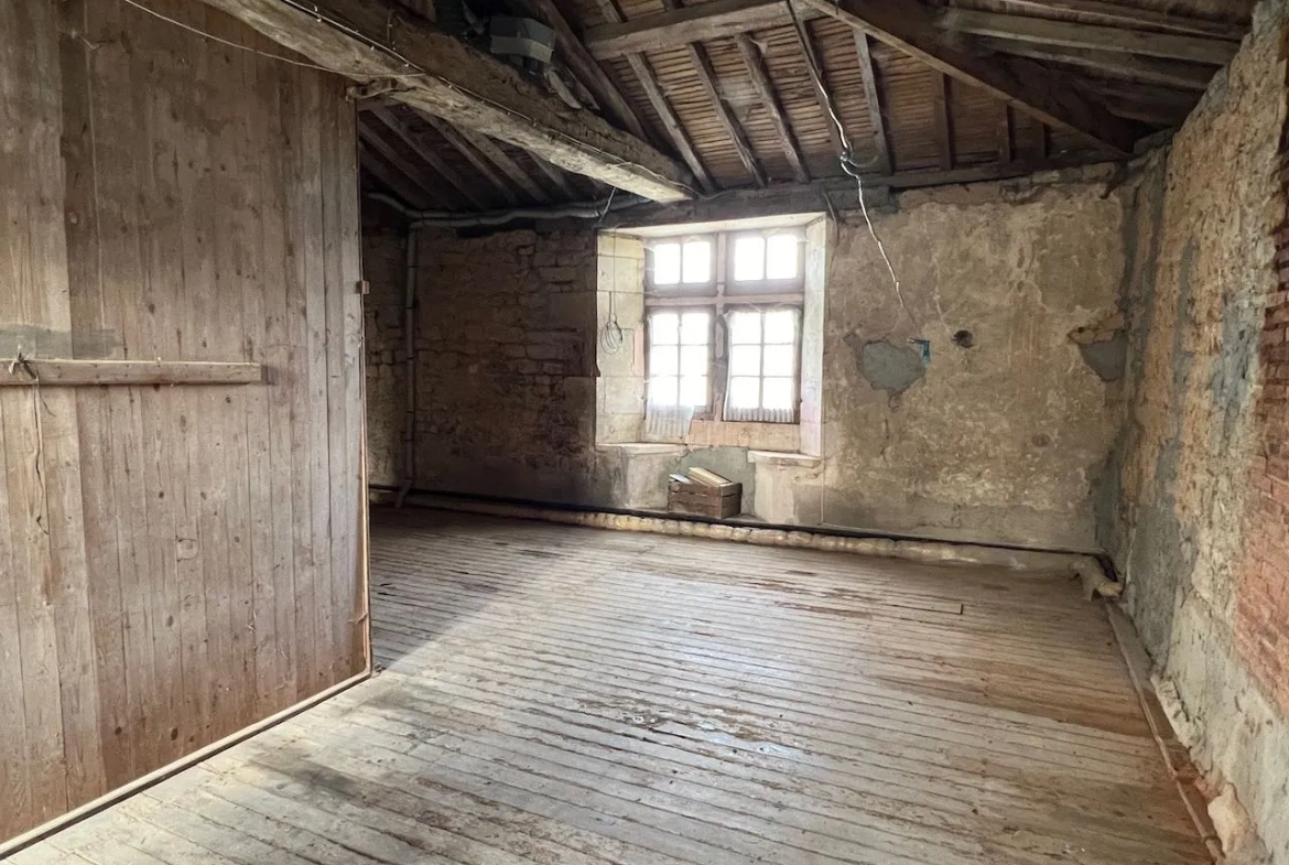 Corps de ferme avec deux maisons à Thouarsais bouildroux 