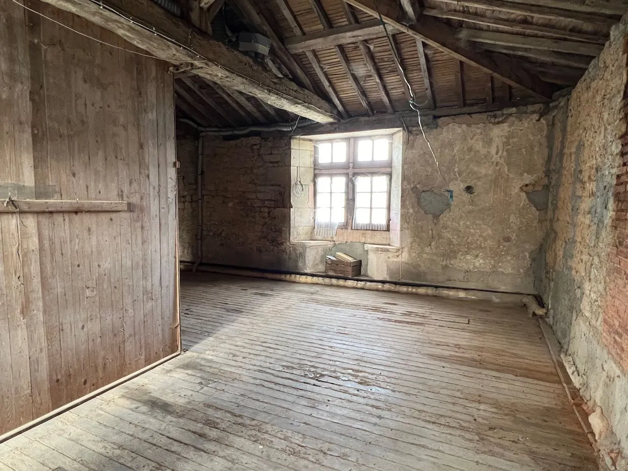 Corps de ferme avec deux maisons à Thouarsais bouildroux 