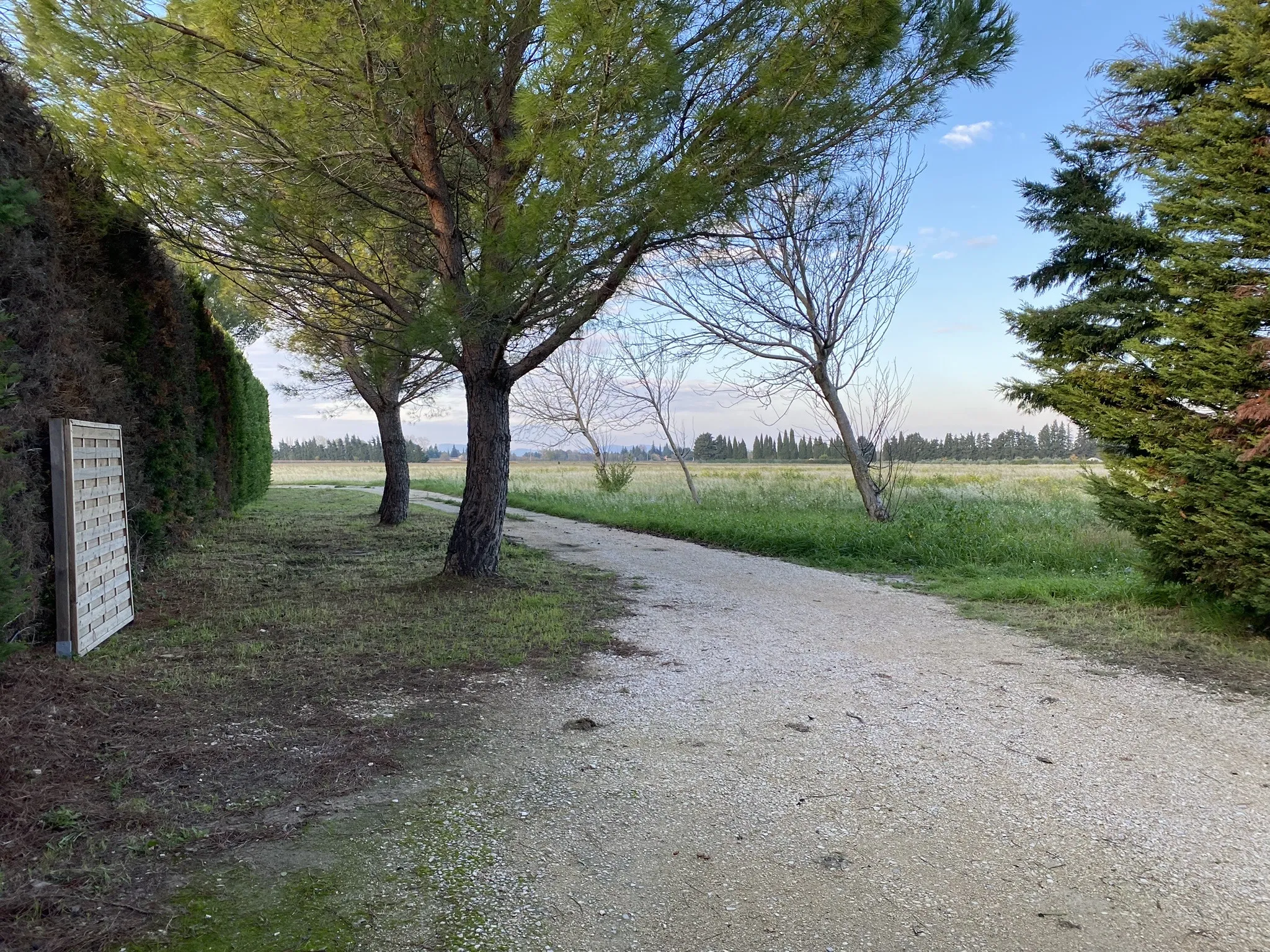 Maison 2 chambres avec jardin à Camaret sur aigues 