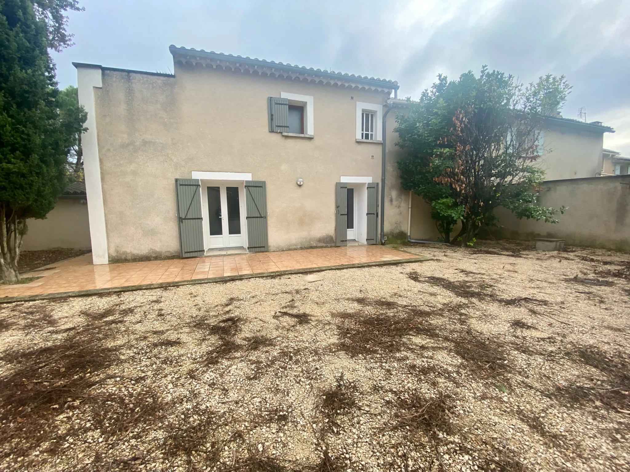 Maison 2 chambres avec jardin à Camaret sur aigues 