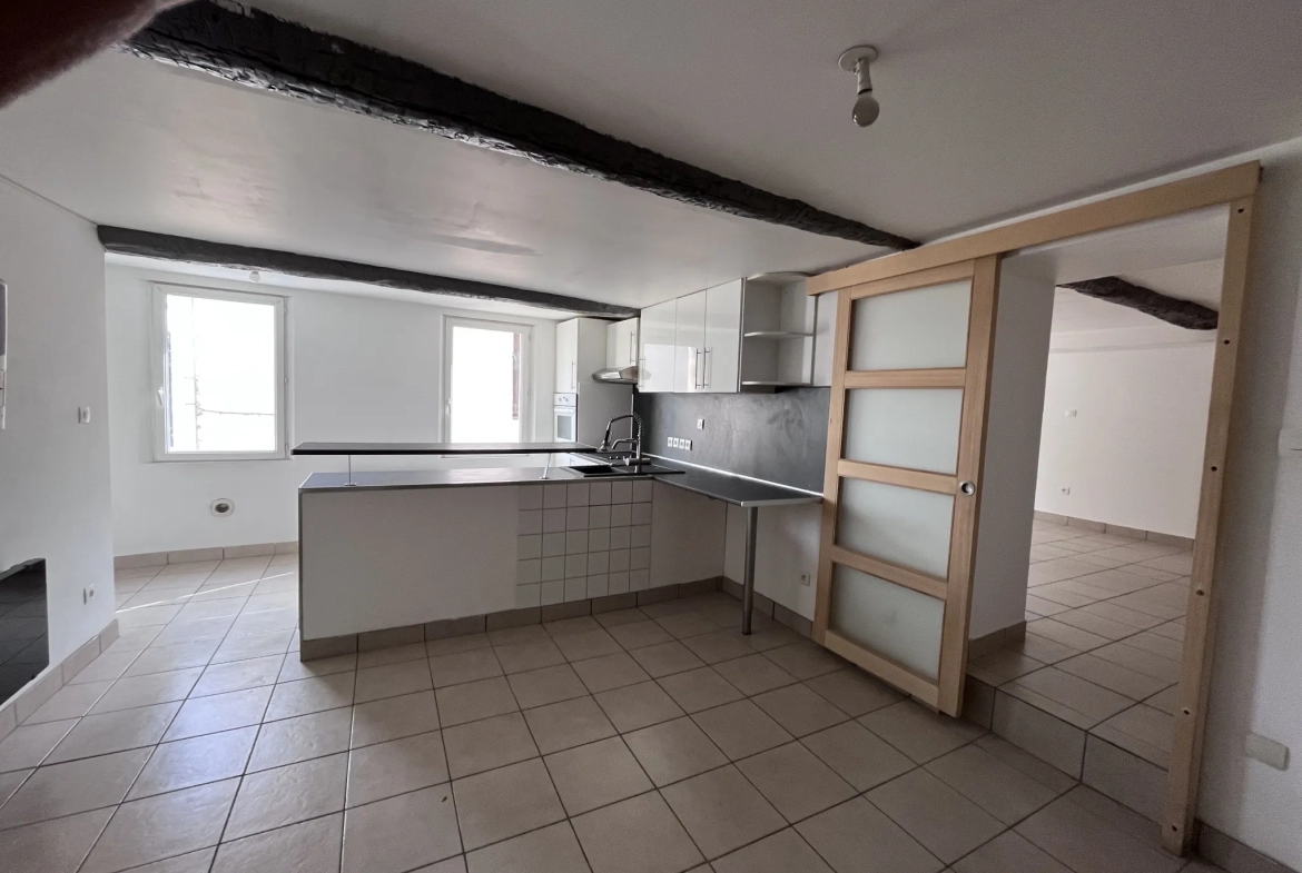 A VENDRE-Villemolaque - Immeuble de rapport - 2 Appartements avec garage moto 