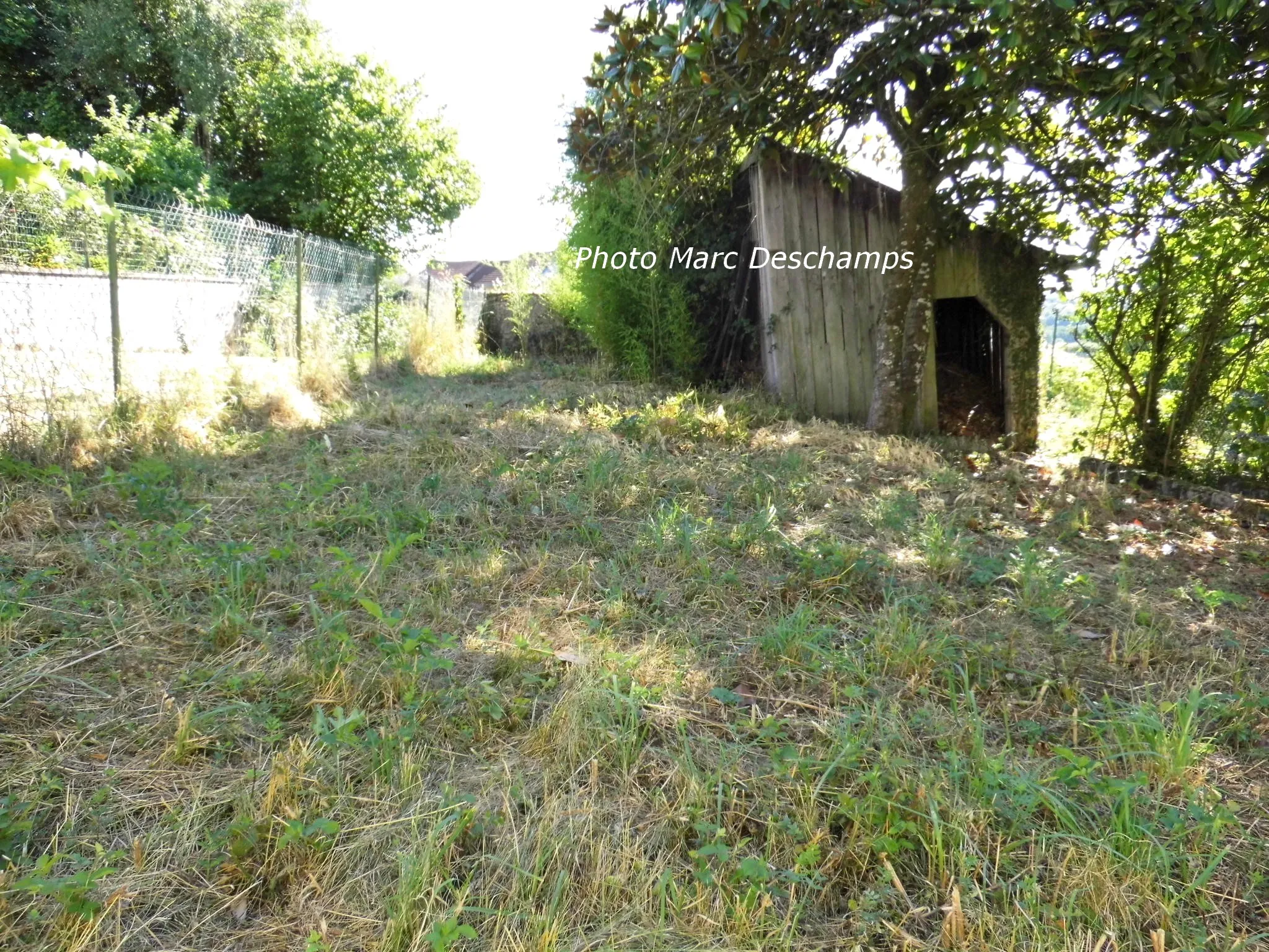 Maison de village à rénover, 3 chambres, ~100m2 avec garage et jardin 190m2 