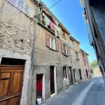 Maison de village de 74m2 en vente avec terrasse à Sisteron