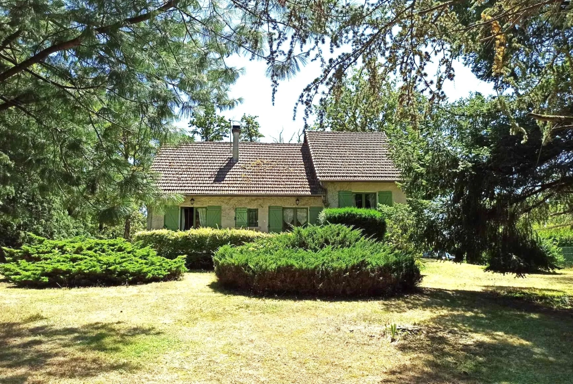 Maison d'architecte de 150 m2 à vendre à 15 minutes de Vichy 