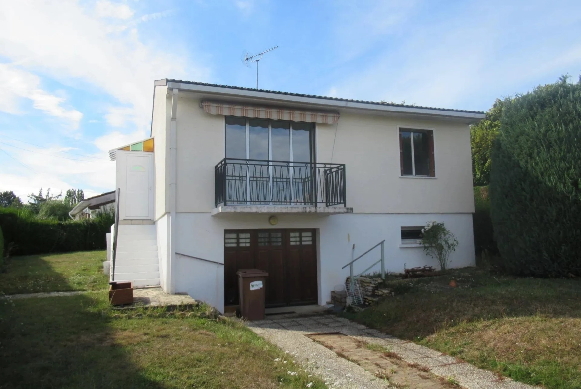 Maison individuelle avec jardin à Orgerus 