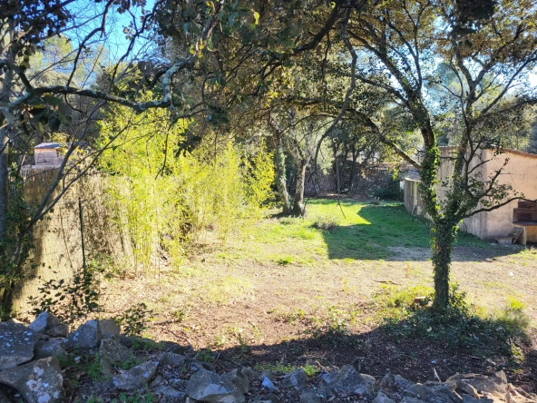 Terrain à bâtir de 452m2 à Souvignargues