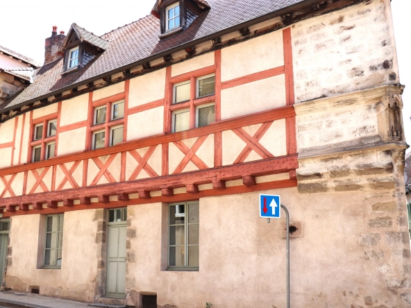 Maison du 16ème siècle à Autun - 219.000 euros