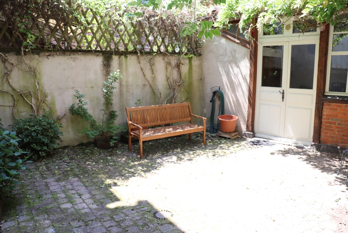 Maison du 16ème siècle à Autun - 219.000 euros 