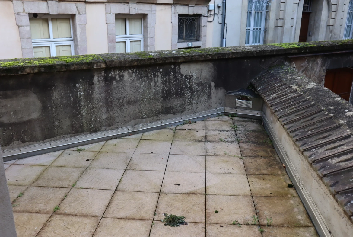 Appartement atypique en triplex à Autun 