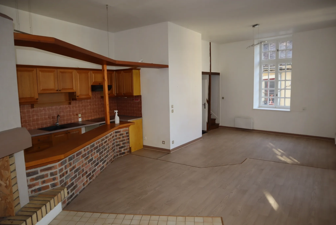 Appartement atypique en triplex à Autun 