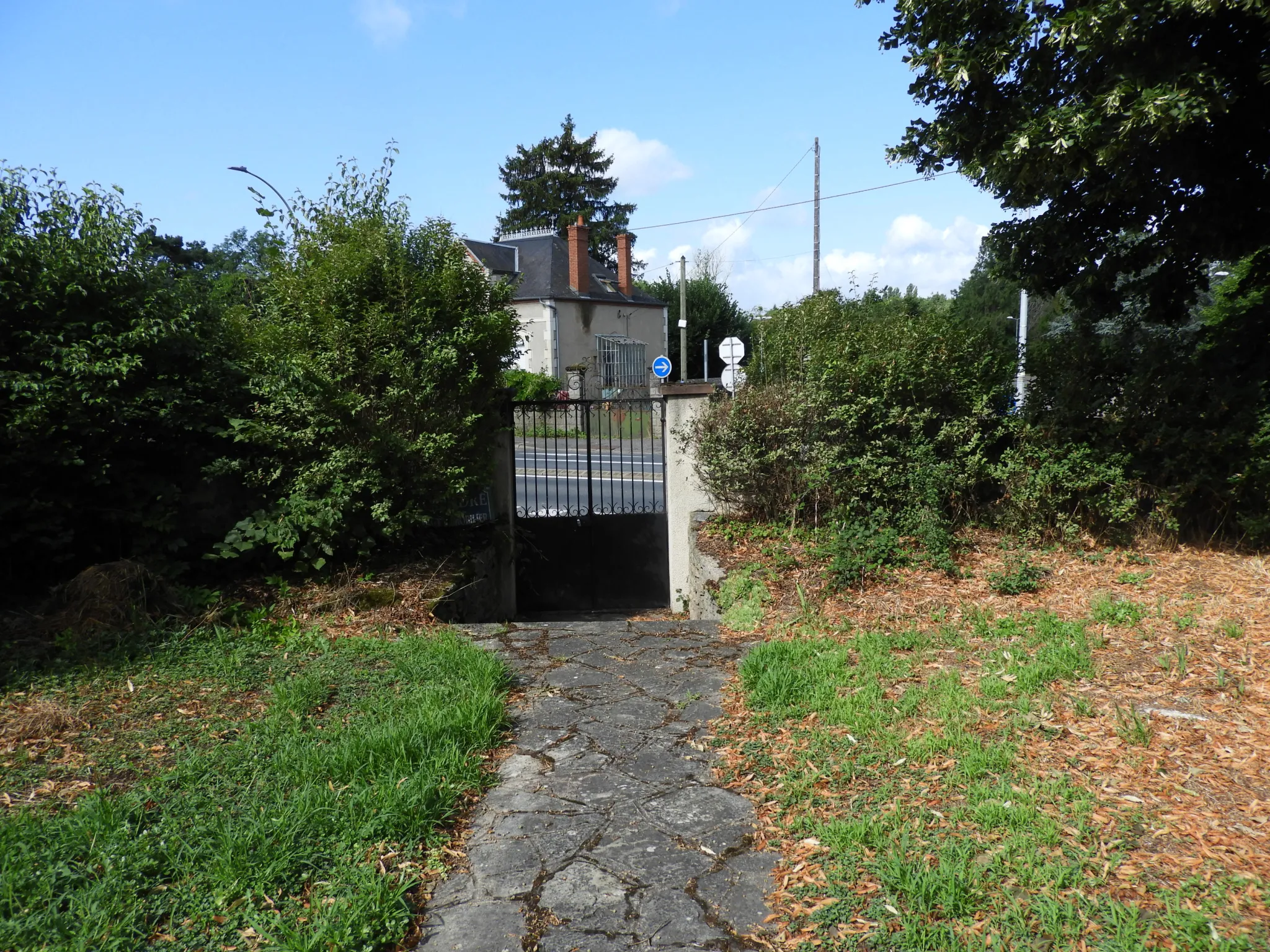 Belle Propriété à Proximité du Canal du Nivernais à Decize (Nièvre) 