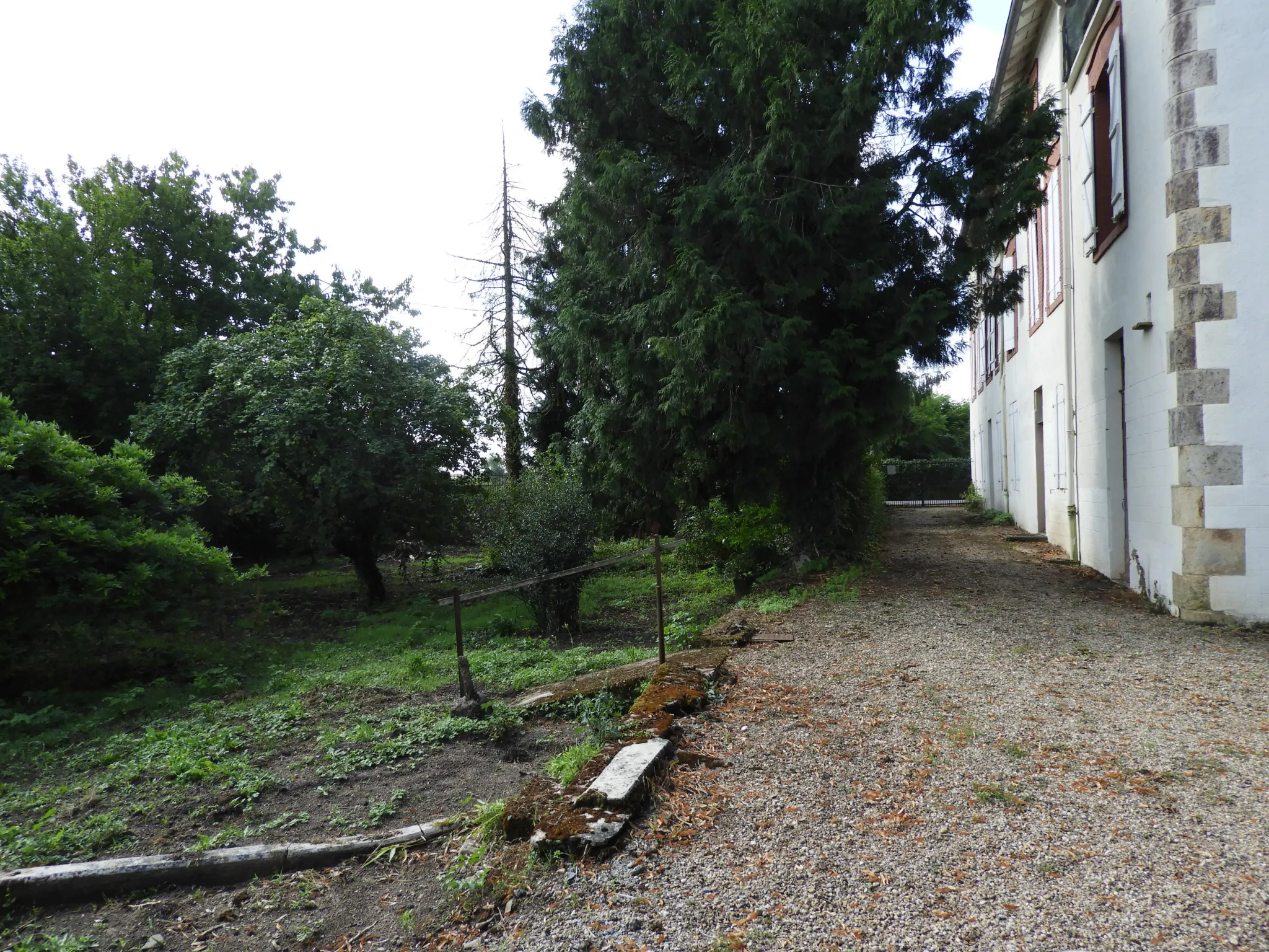 Belle Propriété à Proximité du Canal du Nivernais à Decize (Nièvre) 