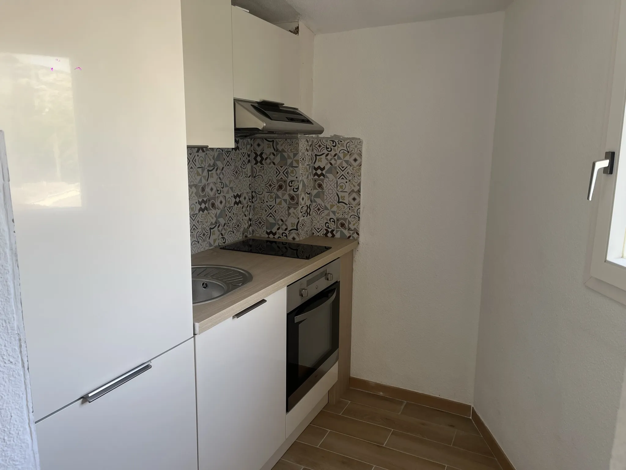 Appartement de 29m2 avec Terrasse et Vue Panoramique à Vaison 