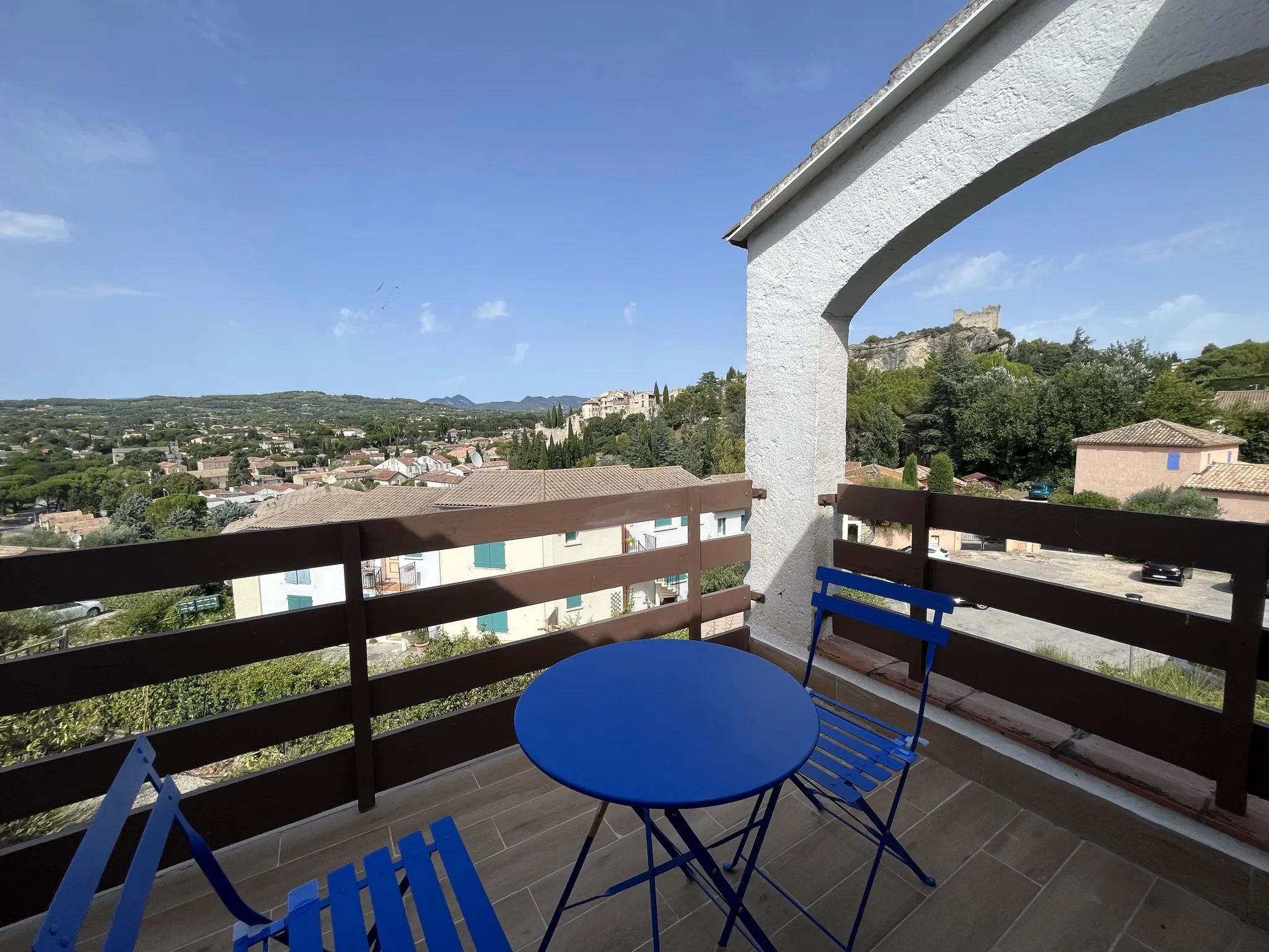 Appartement de 29m2 avec Terrasse et Vue Panoramique à Vaison 