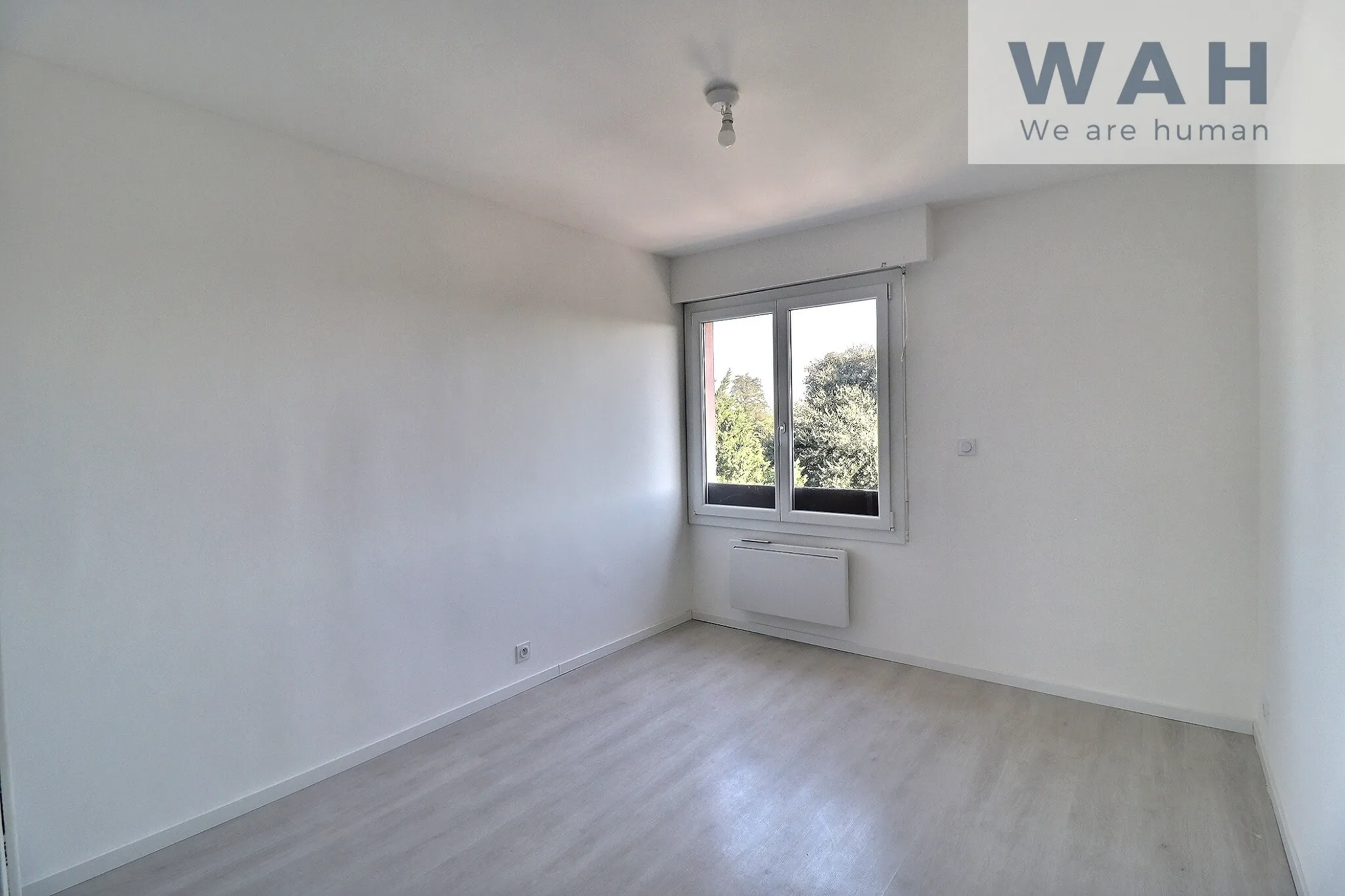 Vente appartement 4 pièces 101m2 + garage - 34400 Lunel 