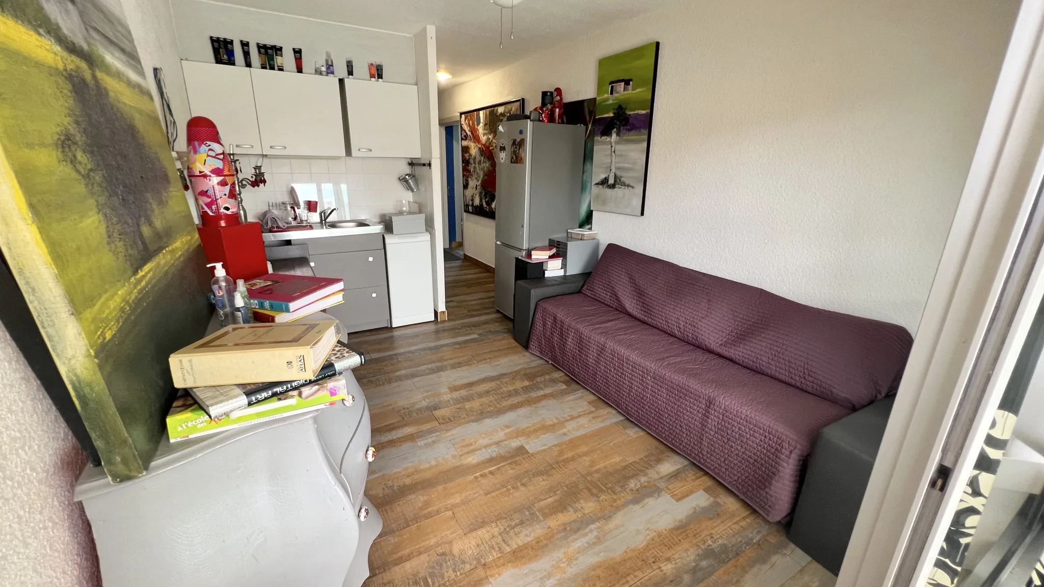 Studio cabine à Carnon plage avec vue sur le jardin et le port 