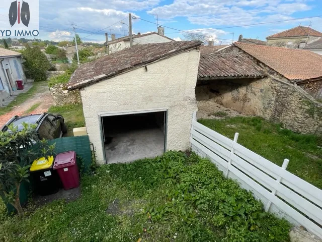 Immeuble de rapport avec 2 maisons à Preignac 