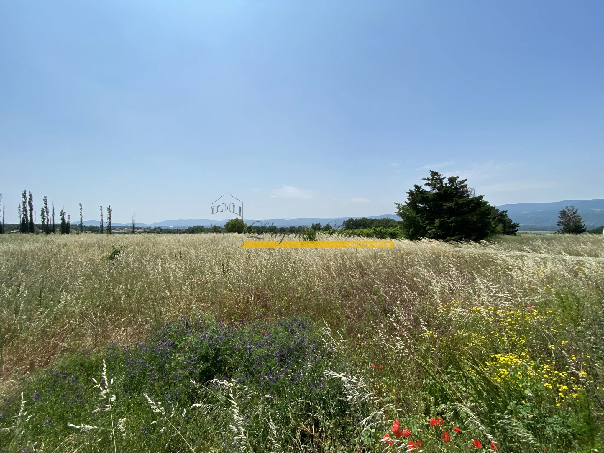 Terrain à bâtir de 389 m2 à Montélimar 