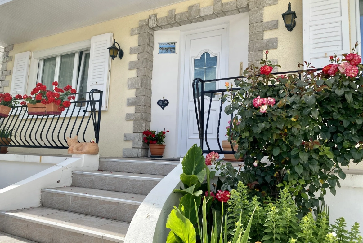 Maison à Cayeux sur Mer avec de beaux volumes - Potentiel pour gîte 