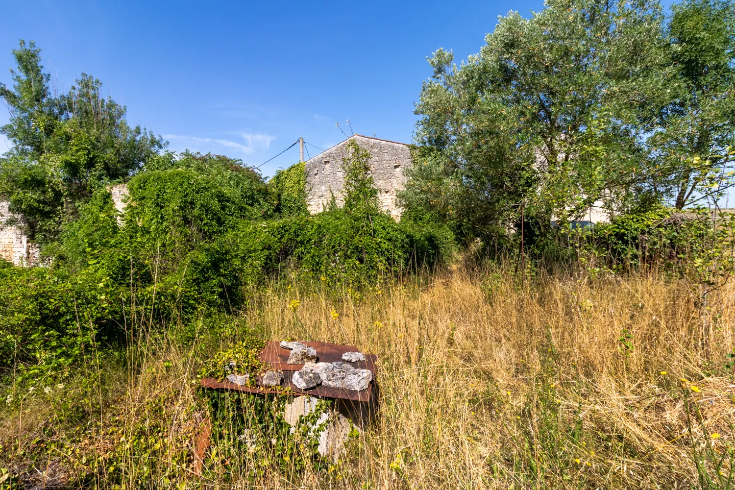 MAISON À RESTAURER 75 M2, TERRAIN 400 M2 