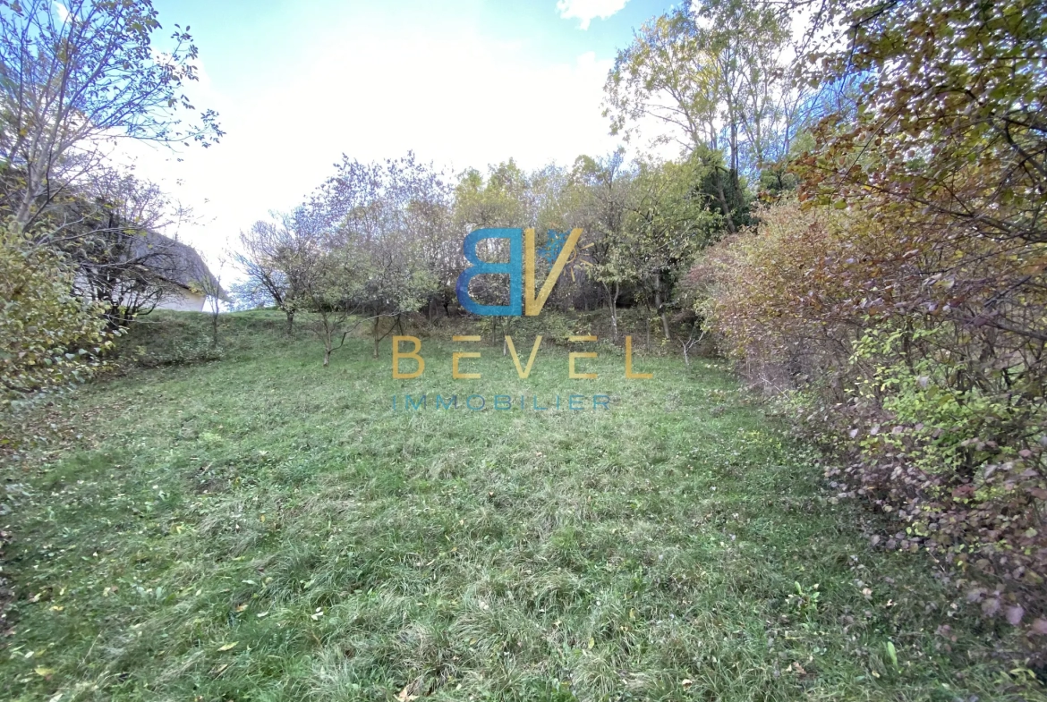 Terrain constructible 1419m2 - Centre Saint Jean de Maurienne 