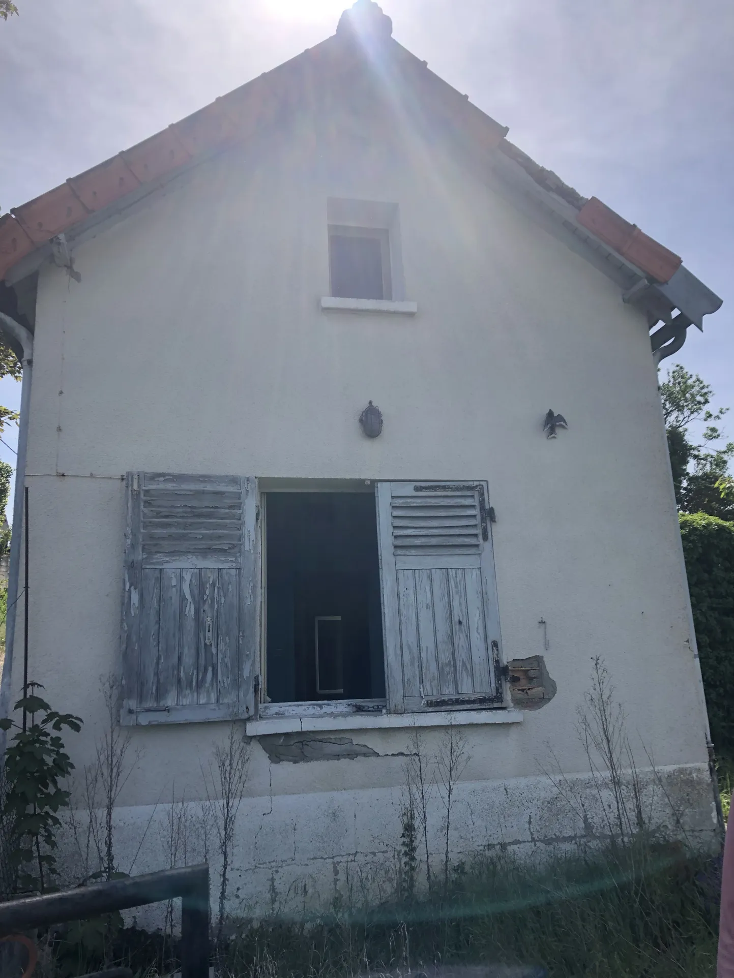 Ancienne maison à rénover avec belle vue sur les hauteurs de Cusset/Abrest 