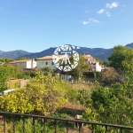 Maison 3 faces à vendre à St Genis des Fontaines avec jardin