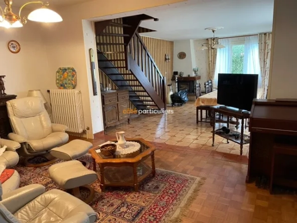 Agréable maison 4 chambres avec grand jardin clos à Pontivy