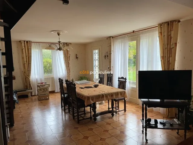 Agréable maison 4 chambres avec grand jardin clos à Pontivy 