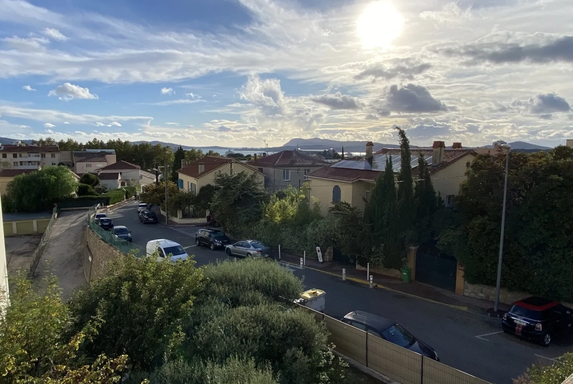 Appartement T4 avec terrasse sud à Toulon Siblas 