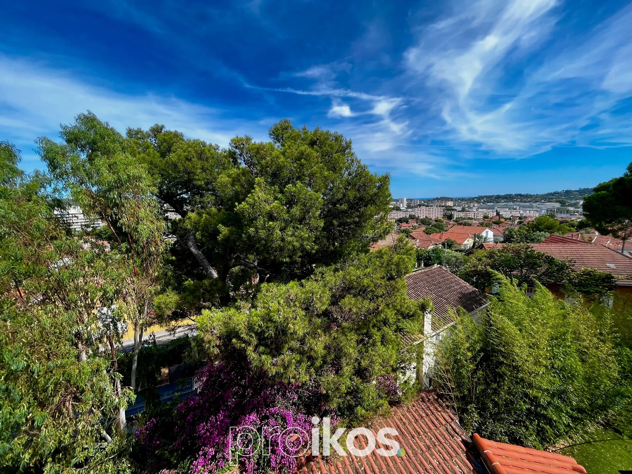 Appartement 3 pièces avec vue dégagée à Toulon 