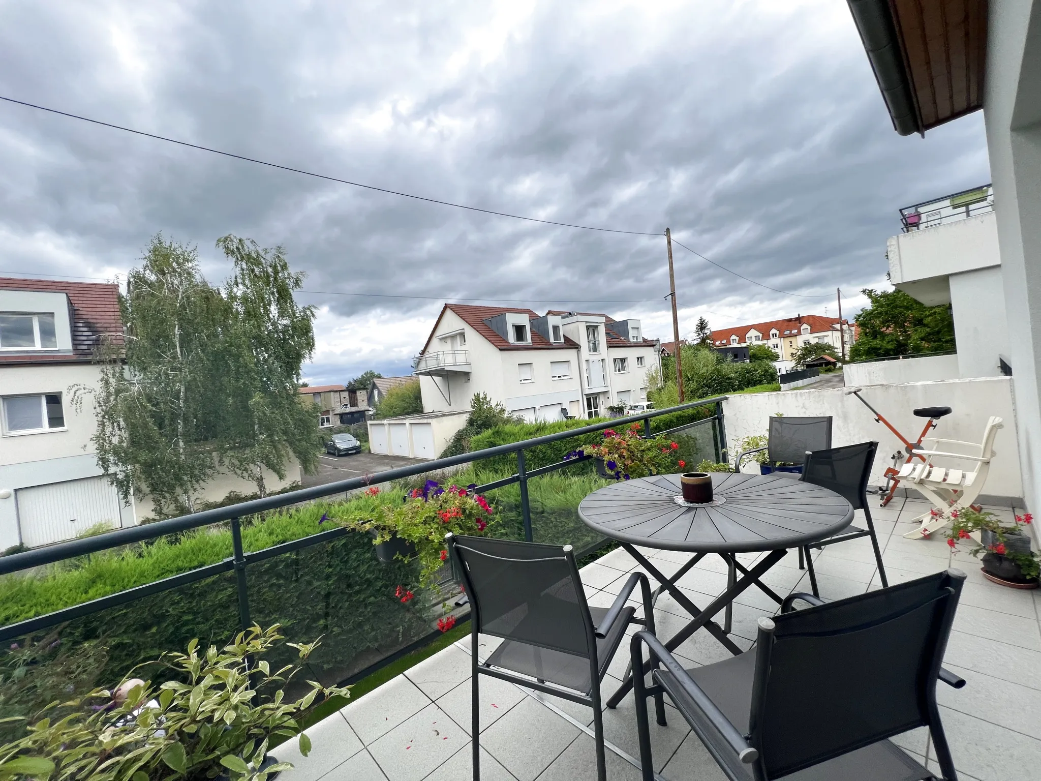 Appartement 3 pièces avec grande terrasse et garage à Colmar 