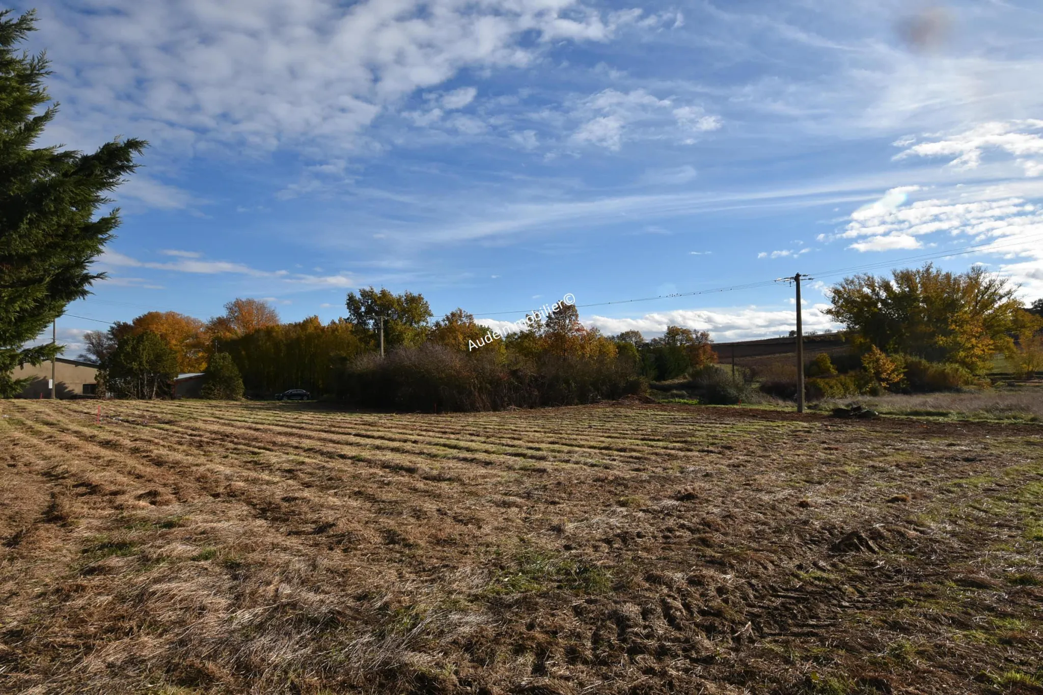 Terrain à bâtir de 1440 m2 à routier 