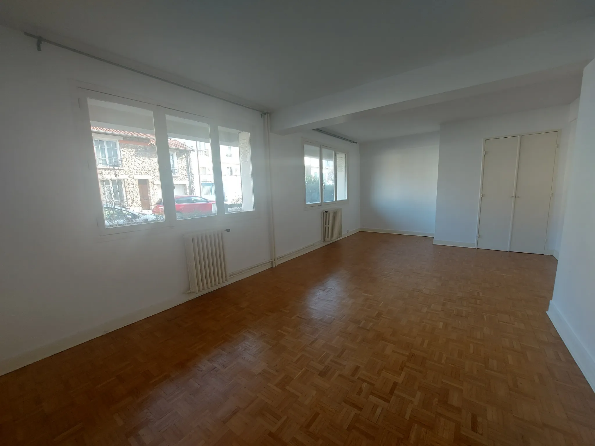 À vendre à Versailles (78) : grand STUDIO / 2 pièces 