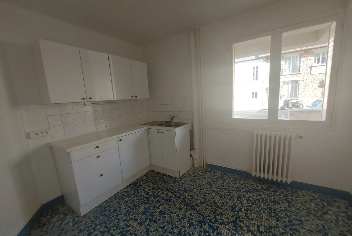 À vendre à Versailles (78) : grand STUDIO / 2 pièces 