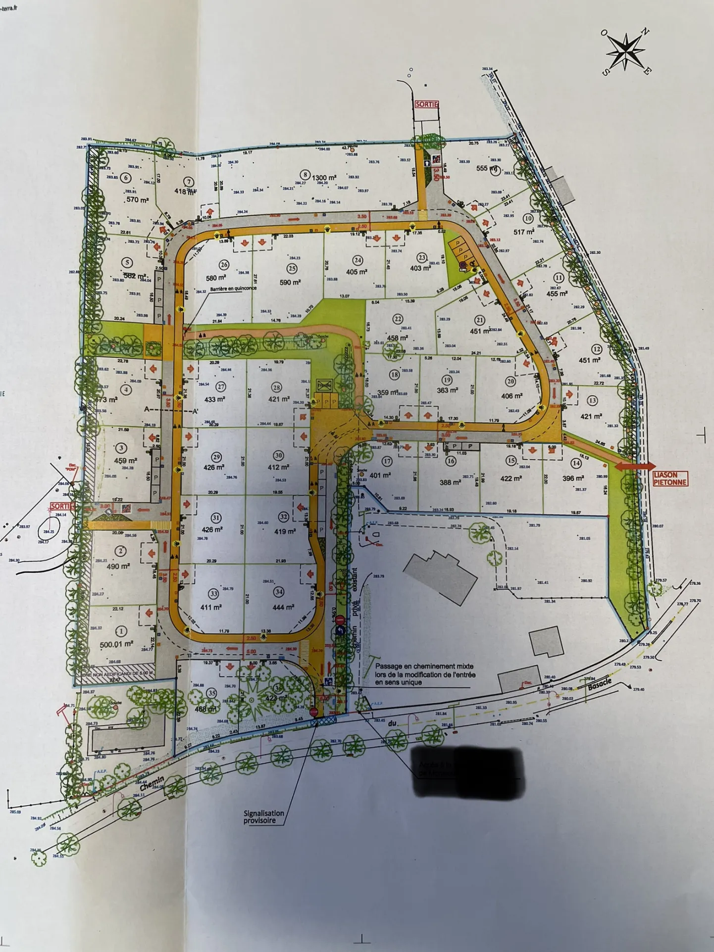 Terrain à bâtir à Morlaàs de 590m2 entièrement viabilisé 