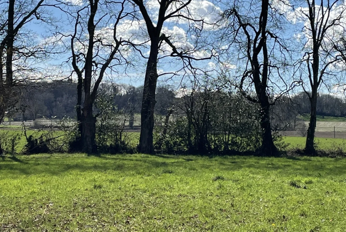 Terrain à bâtir à Morlaàs de 590m2 entièrement viabilisé 