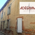 Village House with Three Apartments to Renovate in Saint Sulpice sur Leze