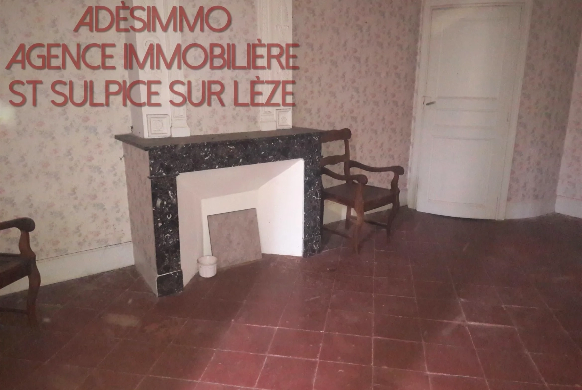 Village House with Three Apartments to Renovate in Saint Sulpice sur Leze 