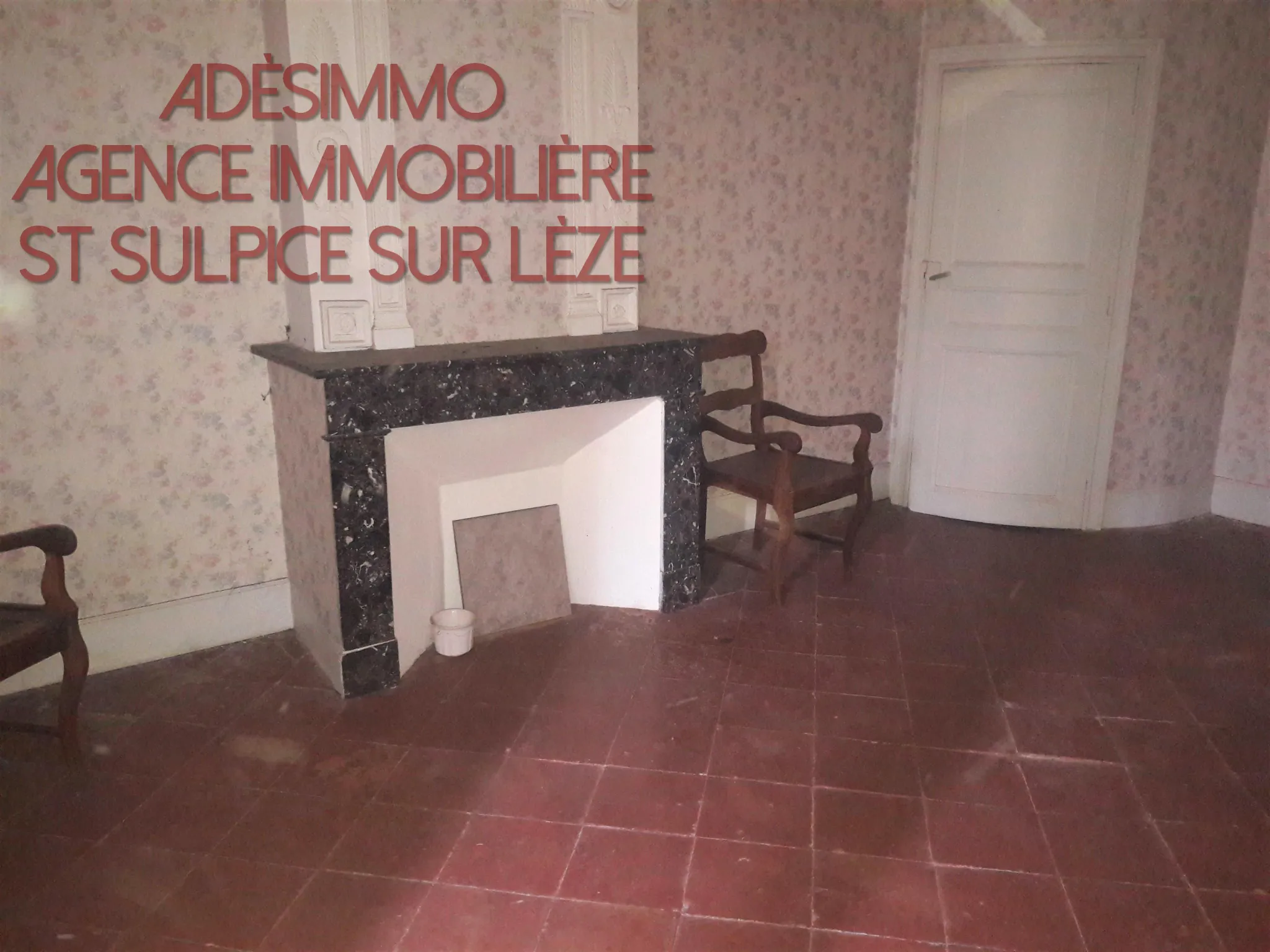 Village House with Three Apartments to Renovate in Saint Sulpice sur Leze 