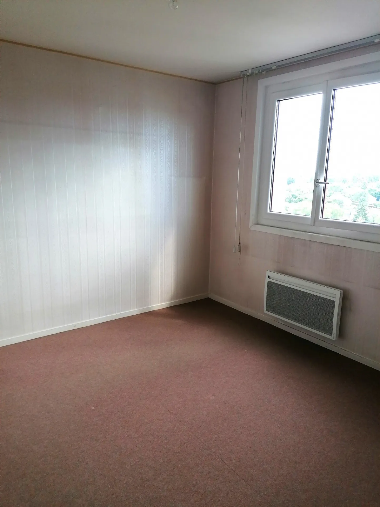 Appartement de 94m2 à Autun. Prix : 89 000 euros. 